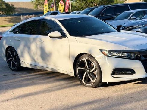 Used 2019 Honda Accord Sport image 3