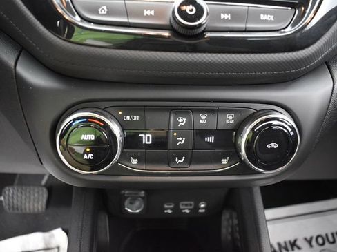 Used 2021 Chevrolet TrailBlazer LT w/ Convenience Package FWD image 20