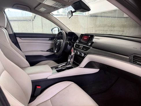 Used 2018 Honda Accord LX image 22