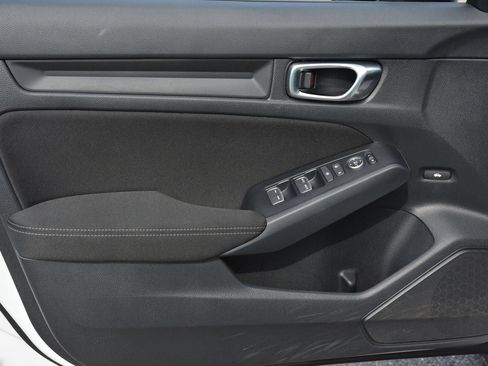 Used 2024 Honda Civic Sport image 8