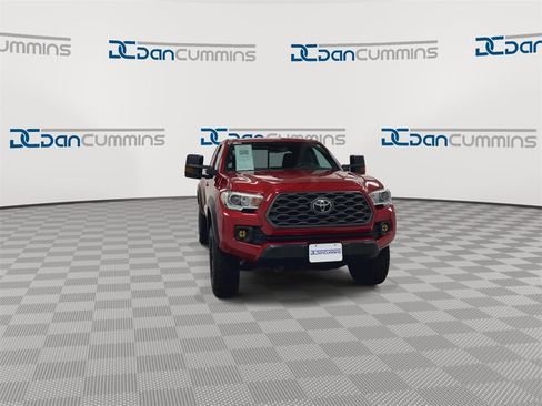 Used 2020 Toyota Tacoma TRD Off-Road image 3