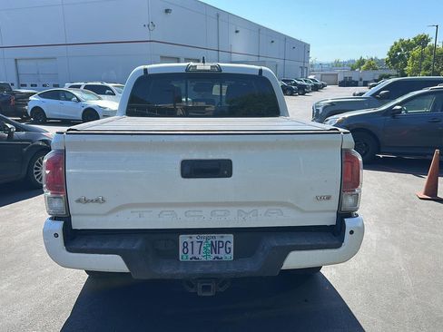 Used 2019 Toyota Tacoma Limited AWD/4WD image 4