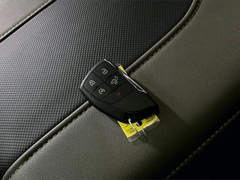 Certified 2024 Chevrolet Silverado 2500 ZR2 w/ Technology Package image 31