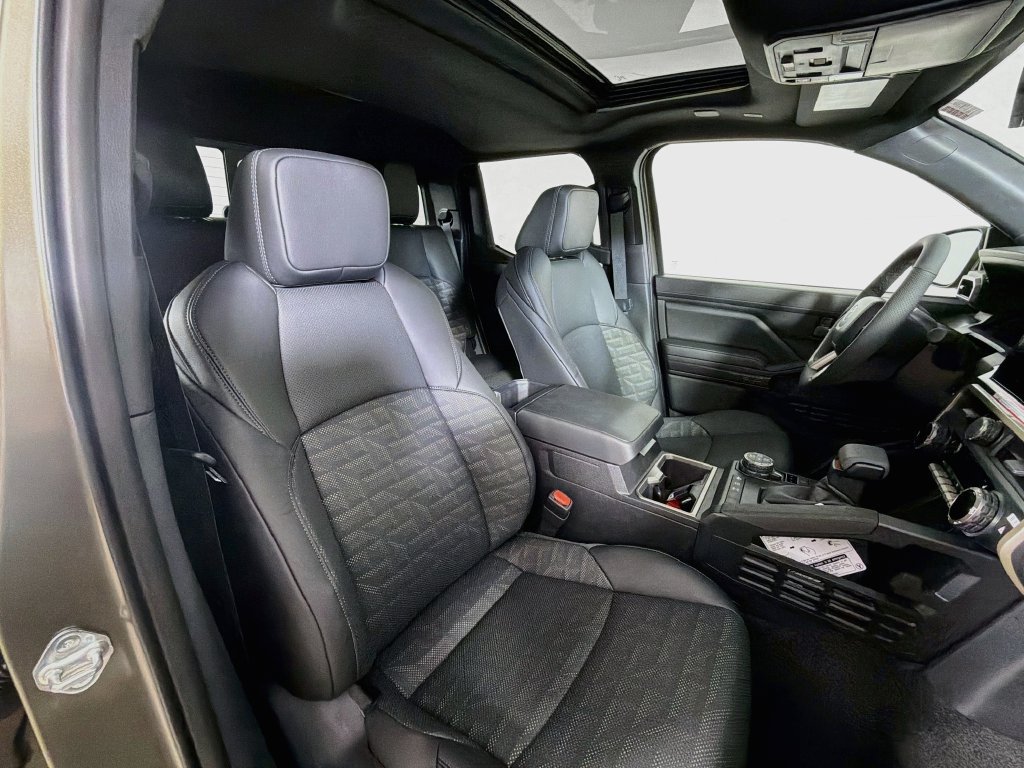 New 2026 Toyota Tacoma TRD Off-Road w/ TRD Off Road Premium Package AWD/4WD image 23