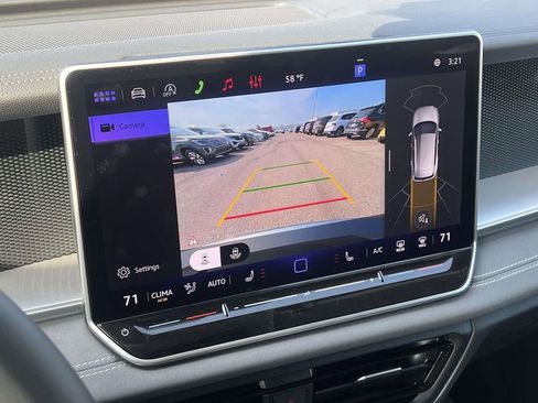 New 2026 Volkswagen Tiguan SE AWD/4WD image 19