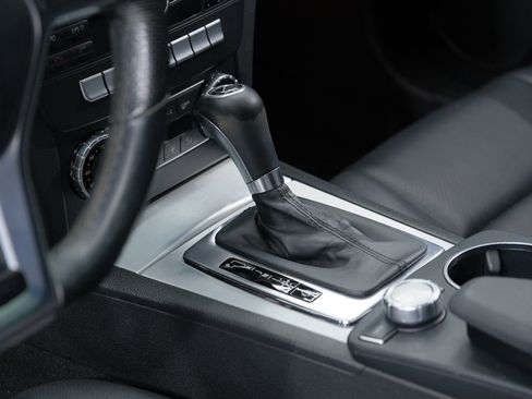 Used 2014 Mercedes-Benz C 250 Sedan image 25