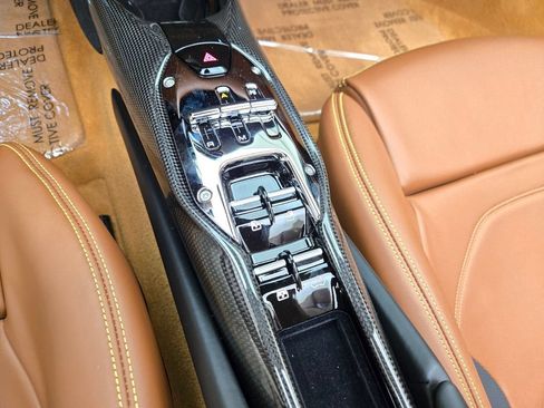 Used 2024 Ferrari 296 GTS RWD image 38