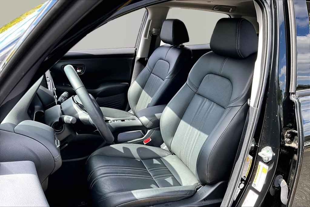 Used 2025 Honda HR-V EX-L image 17