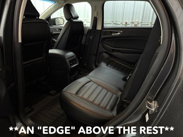 Used 2020 Ford Edge SEL w/ Convenience Package AWD/4WD image 19