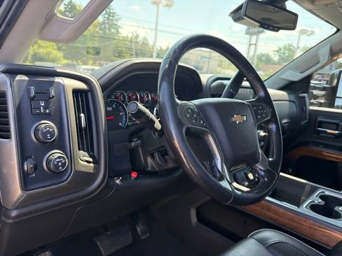 Used 2019 Chevrolet Silverado 3500 High Country AWD/4WD image 17