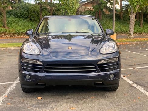 Used 2012 Porsche Cayenne image 8