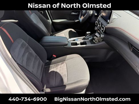 Certified 2024 Nissan Sentra SR FWD image 27