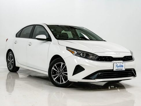 Certified 2024 Kia Forte LXS image 5