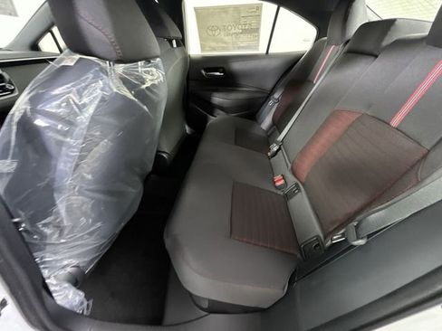 Used 2024 Toyota Corolla SE w/ Convenience Package image 15