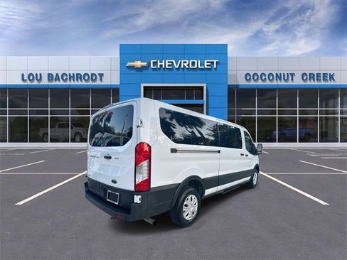 Used 2023 Ford Transit 350 XLT image 8