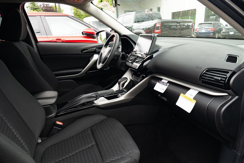 New 2026 Mitsubishi Eclipse Cross LE AWD/4WD image 25