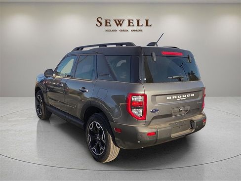 New 2025 Ford Bronco Sport Outer Banks w/ Outer Banks Tech Package+ image 3