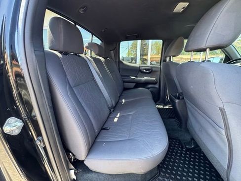 Used 2019 Toyota Tacoma TRD Sport AWD/4WD image 13