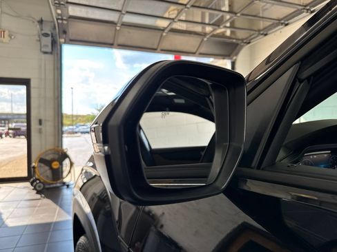 Used 2026 Volkswagen Atlas Cross Sport SEL R-Line AWD/4WD image 13