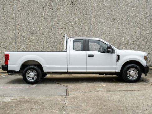 Used 2019 Ford F250 XL w/ Power Equipment Group RWD image 10