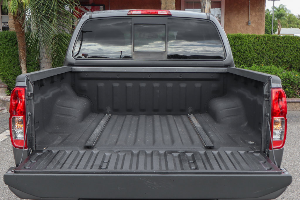 Used 2019 Nissan Frontier PRO-4X AWD/4WD image 8