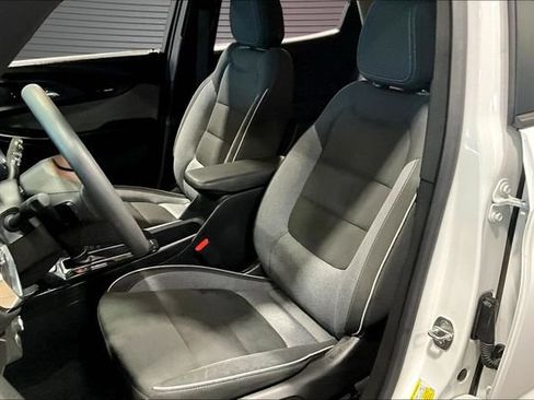 Used 2023 Chevrolet TrailBlazer LT FWD image 19