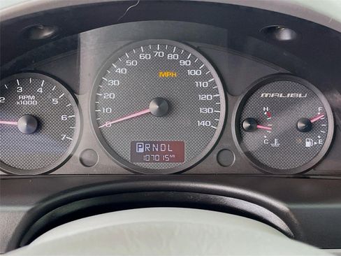 Used 2005 Chevrolet Malibu LS w/ Preferred Equipment Group FWD image 16