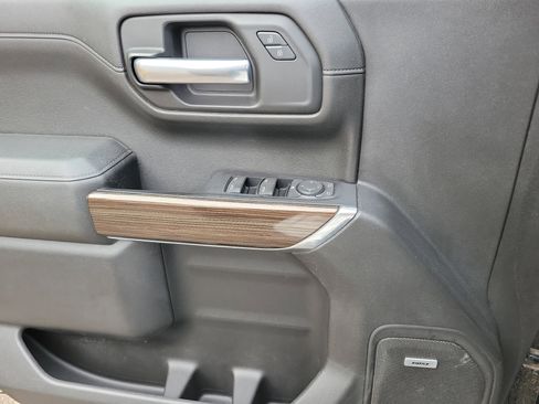 Used 2019 Chevrolet Silverado 1500 RST image 19