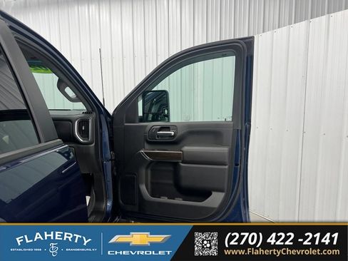 Used 2023 Chevrolet Silverado 2500 LT w/ Convenience Package AWD/4WD image 14