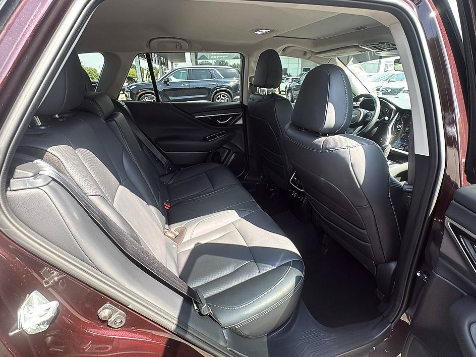 Used 2024 Subaru Outback Limited AWD/4WD image 29