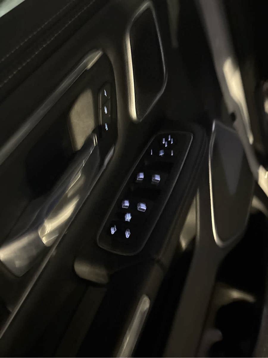 Used 2023 RAM 1500 Laramie AWD/4WD image 26
