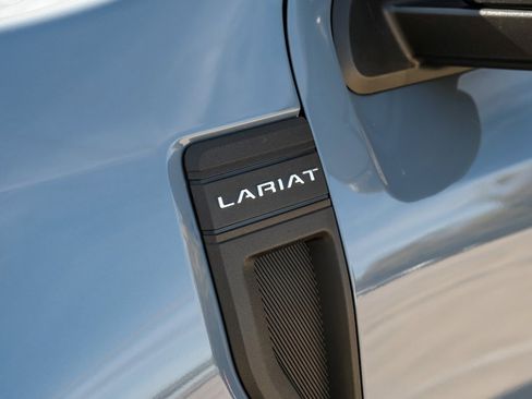 Used 2025 Ford Maverick Lariat w/ 4K Tow Package image 57