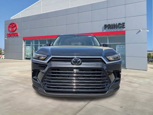 New 2026 Toyota Grand Highlander XLE image 9