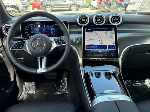 Used 2026 Mercedes-Benz GLC 300 image 39