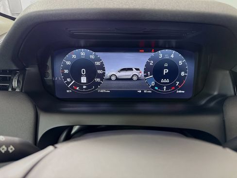 Certified 2025 Land Rover Discovery Sport S AWD/4WD image 35