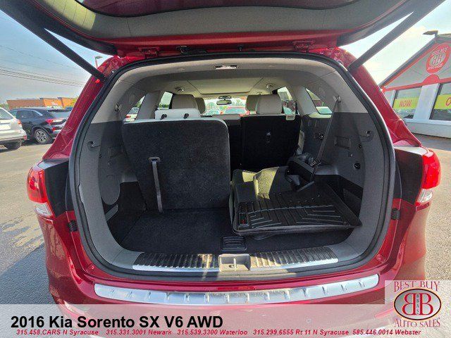 Used 2016 Kia Sorento SX AWD/4WD image 12