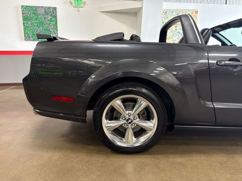 Used 2007 Ford Mustang GT image 64