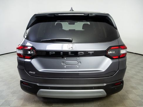 Used 2025 Honda Pilot EX-L image 26