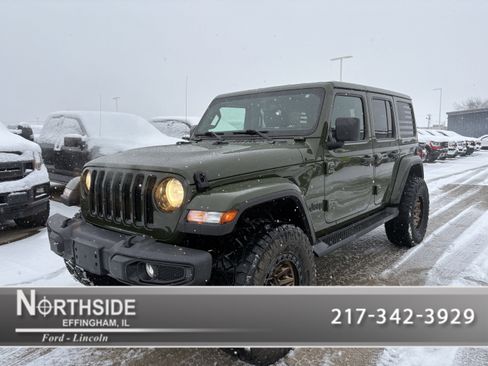 Used 2022 Jeep Wrangler Unlimited Sahara image 1