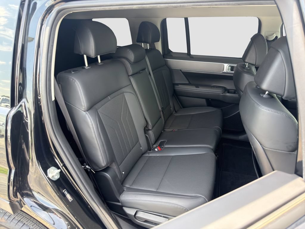 Used 2024 Hyundai Santa Fe SEL FWD image 28