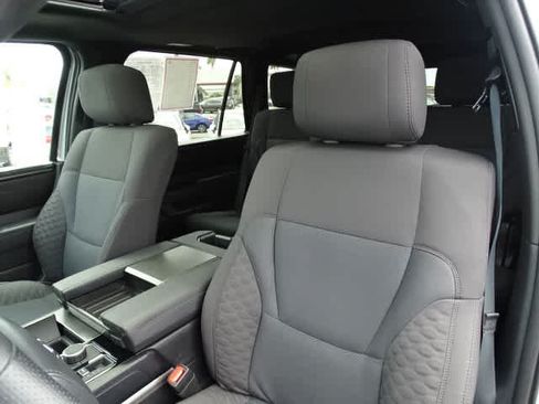 Used 2025 Toyota Sequoia SR5 AWD/4WD image 19