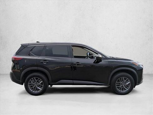 Used 2023 Nissan Rogue S FWD image 4