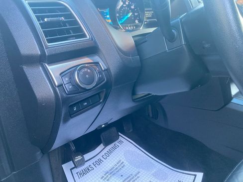 Used 2018 Ford Explorer XLT w/ Equipment Group 202A image 17