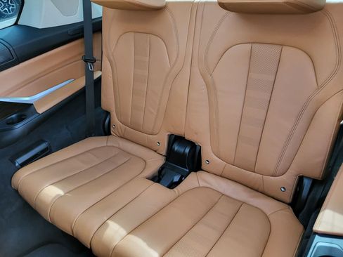 Used 2019 BMW X7 xDrive40i w/ Premium Package AWD/4WD image 30