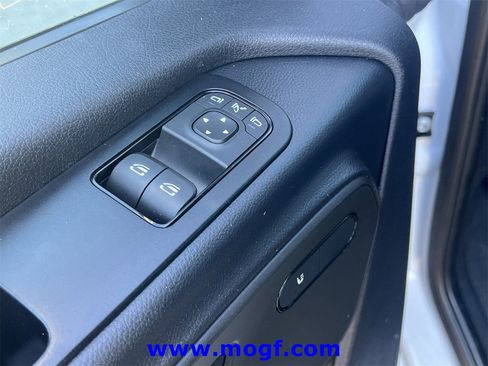 Used 2025 Mercedes-Benz Sprinter 2500 image 18