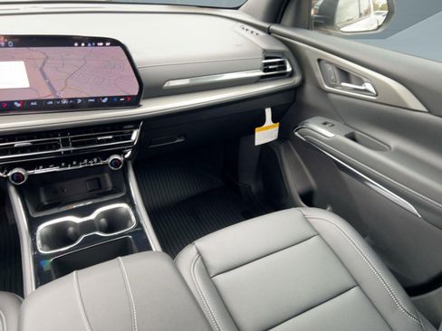 New 2026 Chevrolet Traverse LT w/ Midnight/Sport Edition image 28