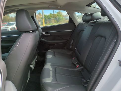 New 2025 Hyundai Sonata Limited image 13