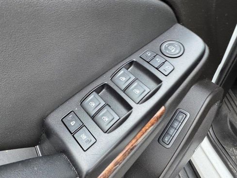 Used 2017 Chevrolet Tahoe Premier image 21