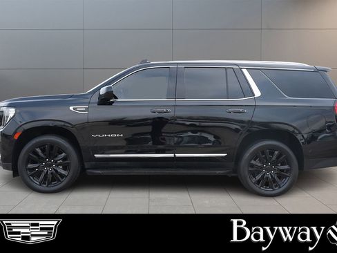 Used 2023 GMC Yukon SLT RWD image 4
