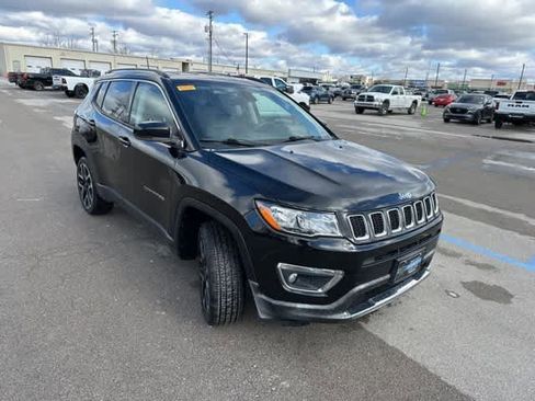 Used 2018 Jeep Compass Limited w/ Navigation Group image 22